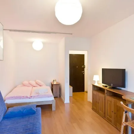 Apartament Studio By The Beach 200m + Parking