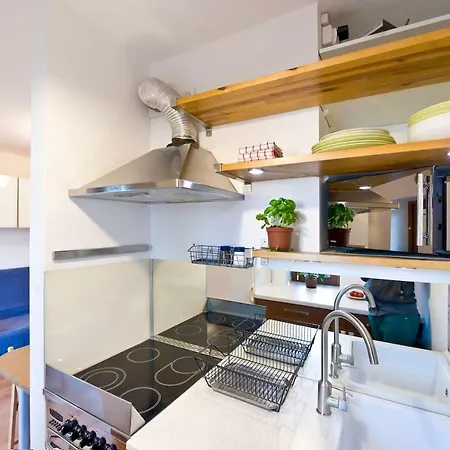 Studio By The Beach 200m + Parking * Sopot